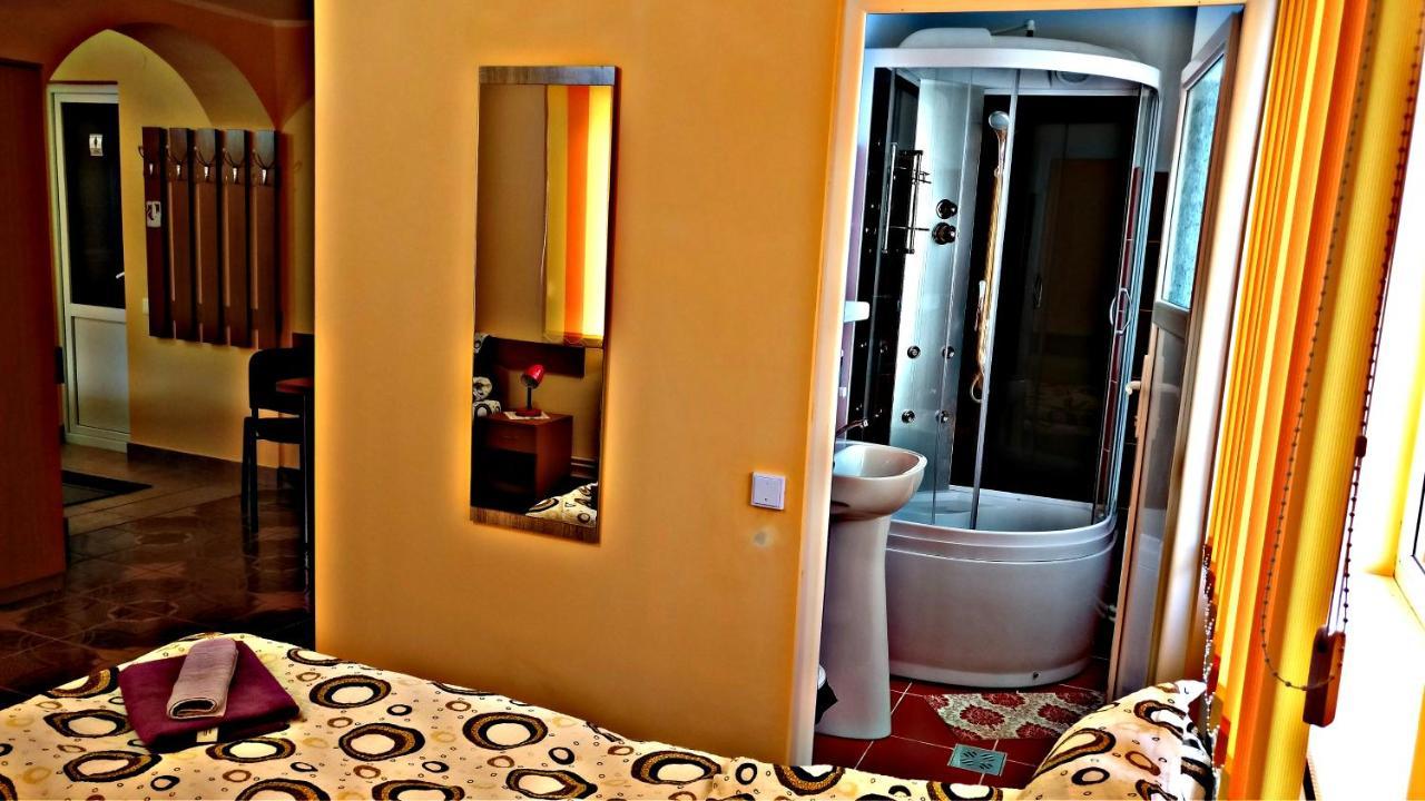 Picnic Panzio Bed & Breakfast Lunca de Sus ภายนอก รูปภาพ