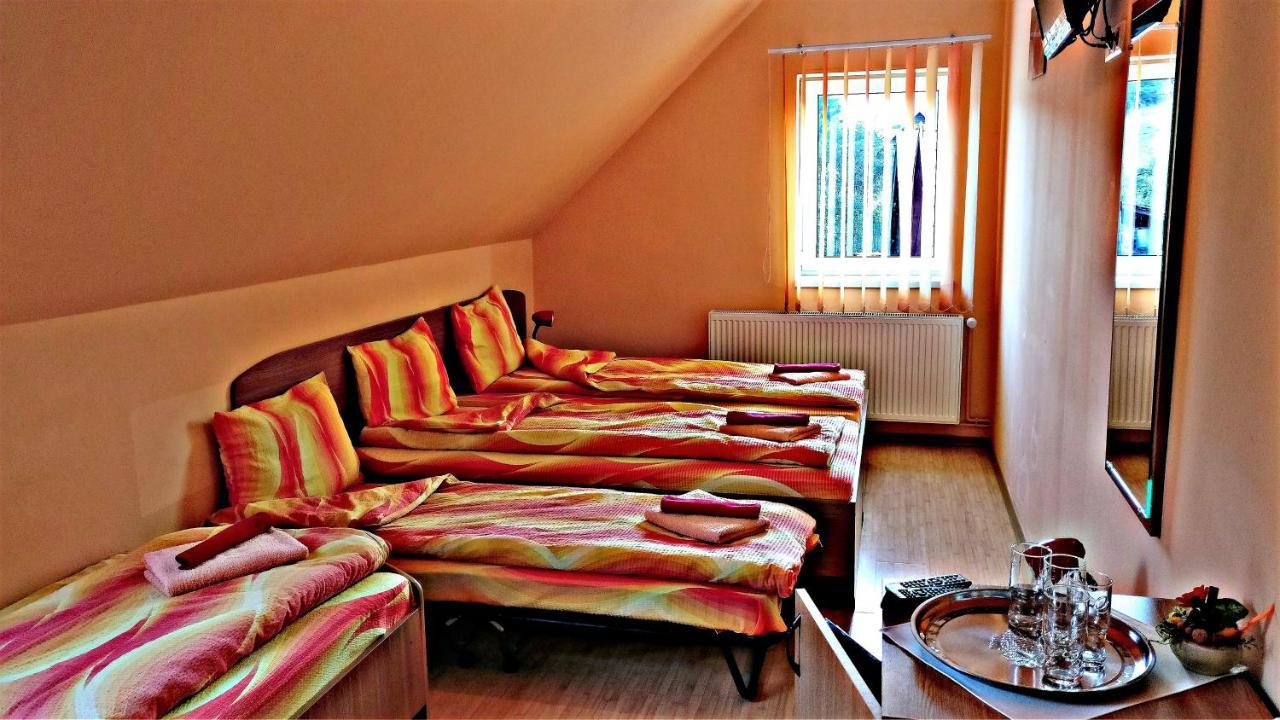 Picnic Panzio Bed & Breakfast Lunca de Sus ภายนอก รูปภาพ
