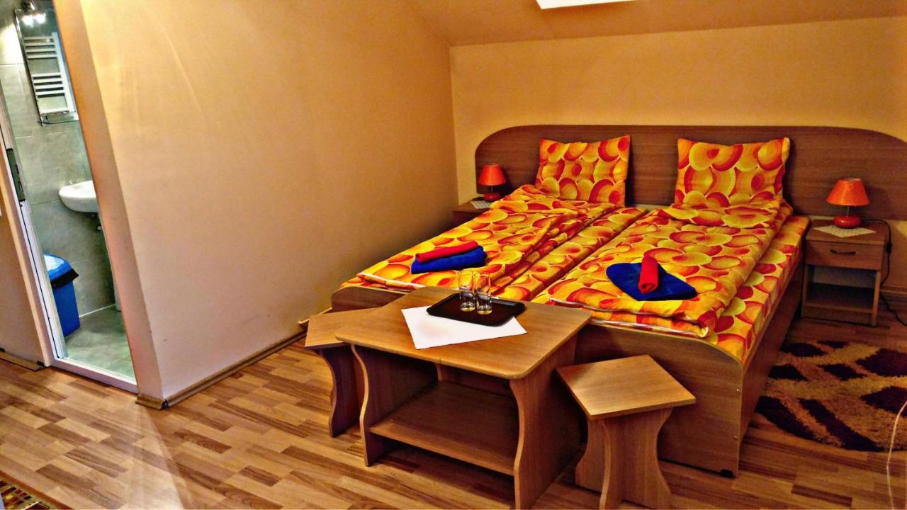 Picnic Panzio Bed & Breakfast Lunca de Sus ภายนอก รูปภาพ